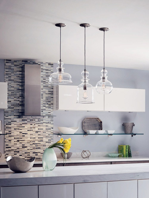 Glass Pendant Lights Over Kitchen Island Things In The Kitchen