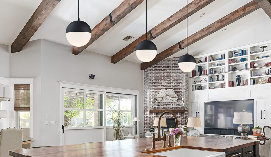 Hanging lights deals above kitchen island