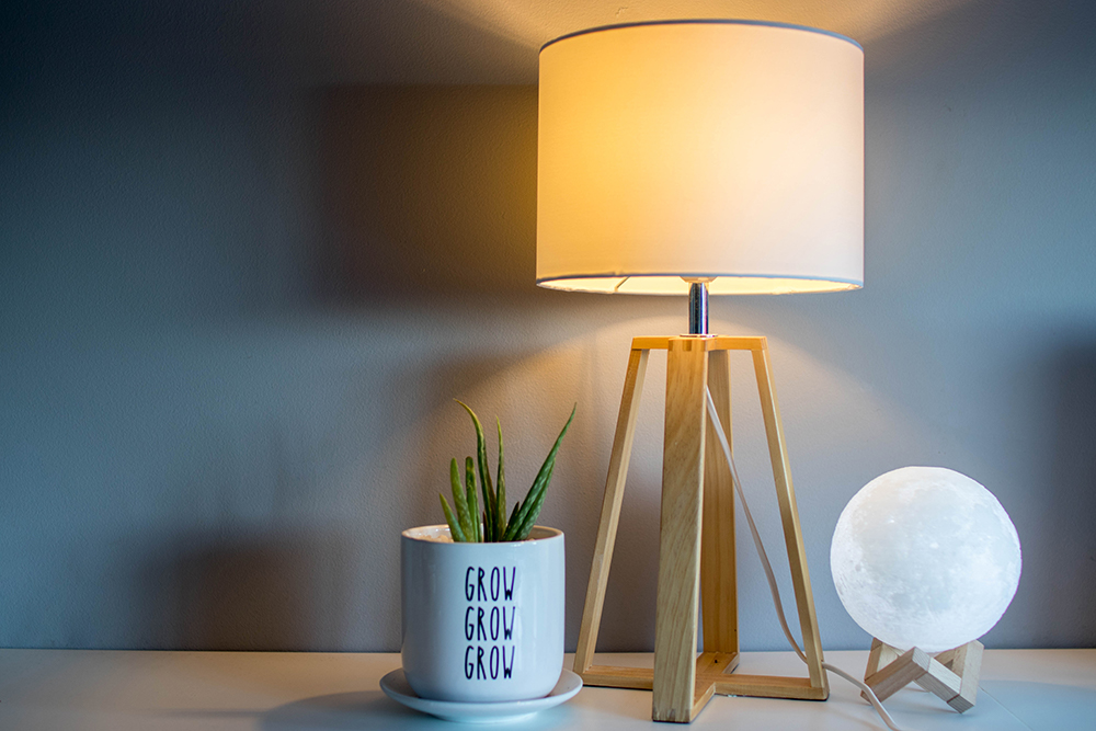 small console table lamps