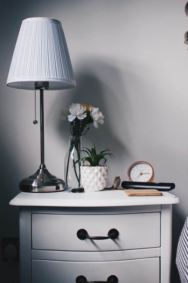 Picking Table Lamps 1stoplighting Com, How Tall Should A Side Table Lamp Be