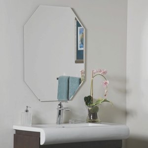 Decor Wonderland-SSM203-31.50 Inch Octagon Frameless Beveled Mirror   Silver Finish