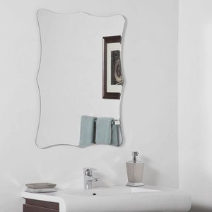 Decor Wonderland-SSM221-Bailey - 31.50 Inch Novelty Bathroom Mirror   Silver Finish